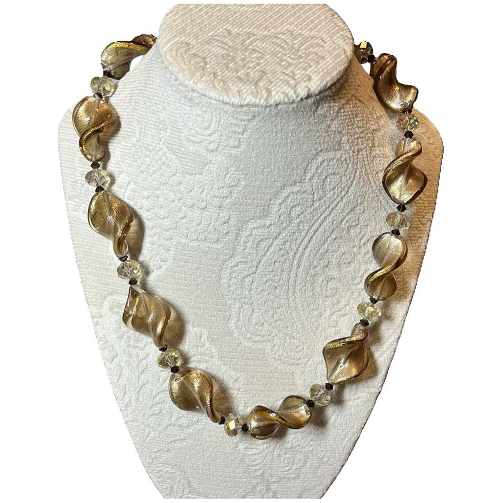 Striking Vintage Murano Glass Beads Necklace/Earrings Set.